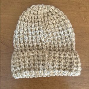 Universal Thread Tan and Cream Beanie hat